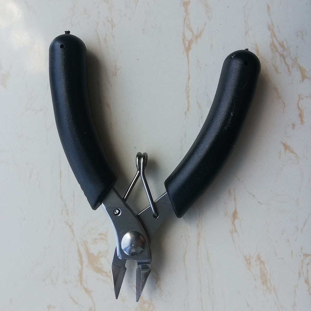 Ergonomic Diagonal Pliers for  - Badminton Open 评论和价格